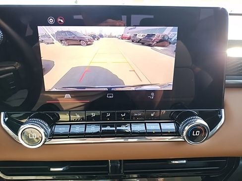 Used 2025 GMC Canyon AT4 w/ Nightfall Edition image 40