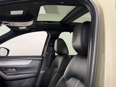 Used 2025 MAZDA CX-70 3.3 Turbo S w/ Premium Package image 24