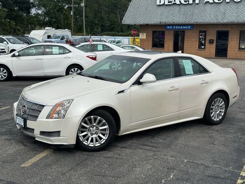 Used 2011 Cadillac CTS Luxury image 2