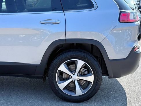 Used 2020 Jeep Cherokee Limited AWD/4WD image 10