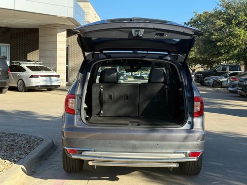 Certified 2019 Honda Pilot Touring image 6