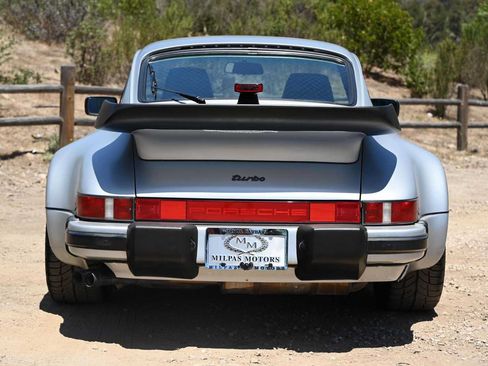 Used 1987 Porsche 911 Carrera RWD image 6