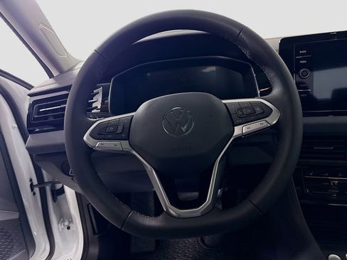 New 2026 Volkswagen Jetta SE FWD image 12
