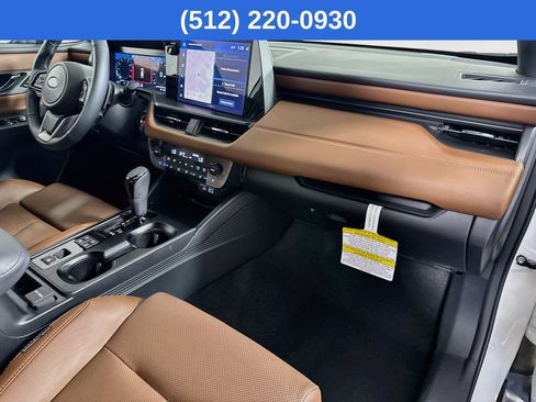 Used 2026 Subaru Outback Touring AWD/4WD image 38