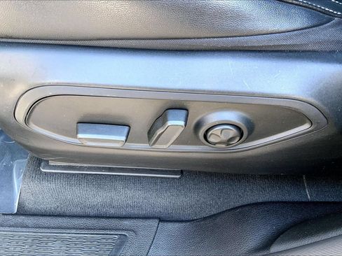 Certified 2024 Jeep Grand Cherokee Limited AWD/4WD image 30