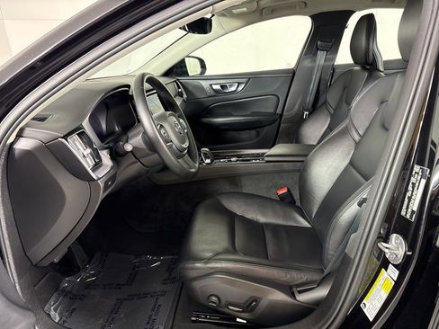 Used 2024 Volvo S60 B5 Core image 19