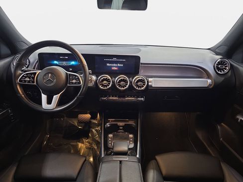 Used 2021 Mercedes-Benz GLB 250 image 9