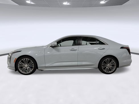 Certified 2022 Cadillac CT4 Premium Luxury RWD image 2