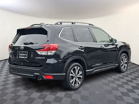 Used 2023 Subaru Forester Limited image 4