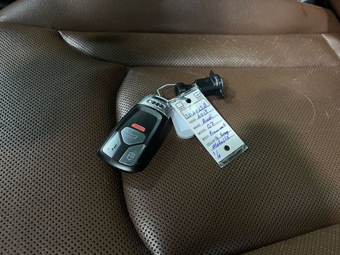 Used 2018 Audi Q7 3.0T Premium Plus w/ Premium Plus Package image 39