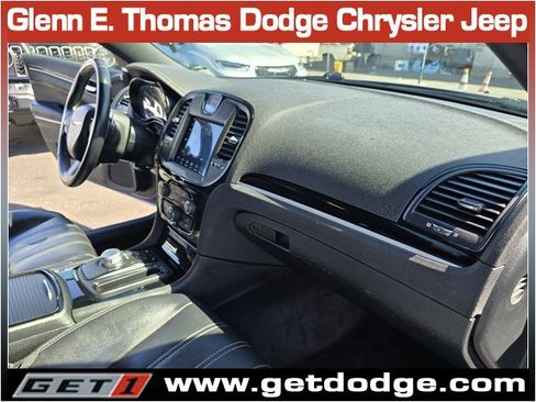 Certified 2018 Chrysler 300 S image 30