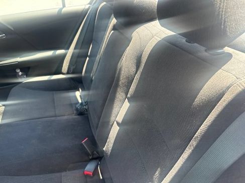 Used 2015 Honda Accord EX image 9
