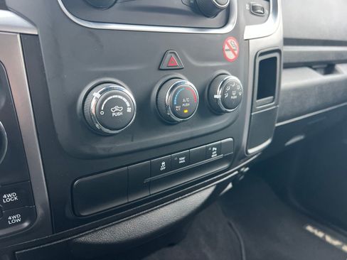Used 2024 RAM 1500 Classic Warlock AWD/4WD image 15