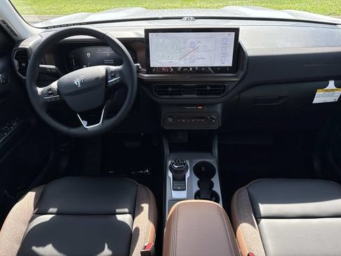 New 2026 Ford Bronco Sport Outer Banks w/ Outer Banks Tech Package+ AWD/4WD image 16