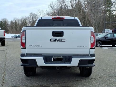Used 2017 GMC Canyon Denali image 4