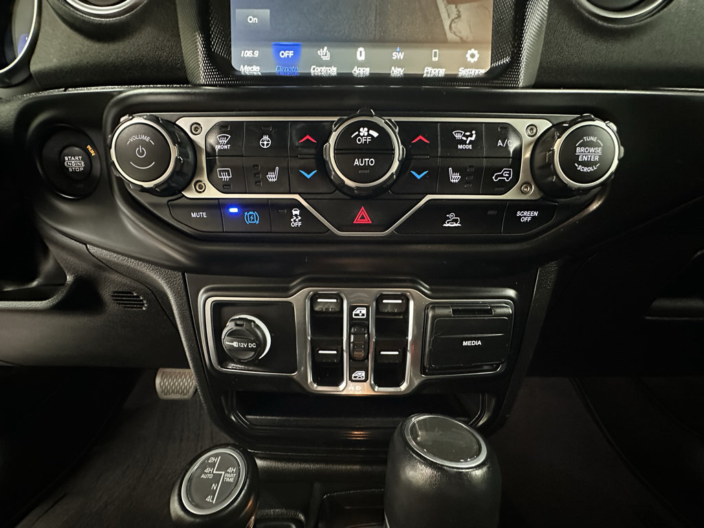 Used 2023 Jeep Wrangler Unlimited Sahara w/ Cold Weather Group AWD/4WD image 28
