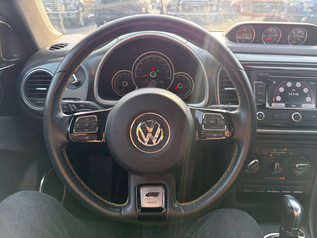 Used 2014 Volkswagen Beetle GSR FWD image 11