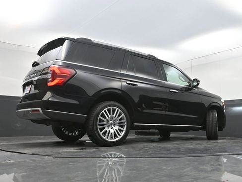 Used 2023 Ford Expedition Limited AWD/4WD image 34
