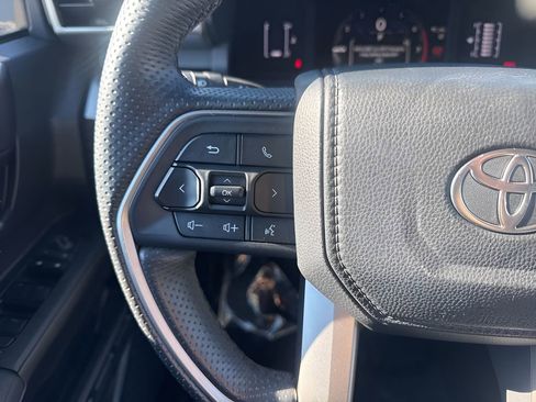 Used 2025 Toyota 4Runner SR5 image 13