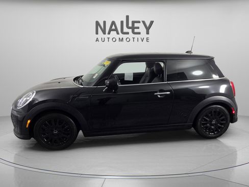 Used 2024 MINI Cooper 2-Door Hardtop image 2