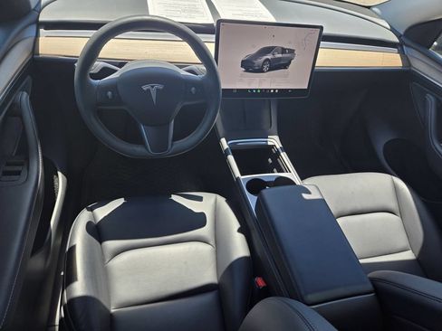 Used 2023 Tesla Model Y Long Range AWD/4WD image 10