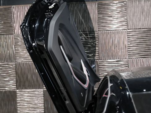 Used 2018 Chevrolet Camaro SS image 30