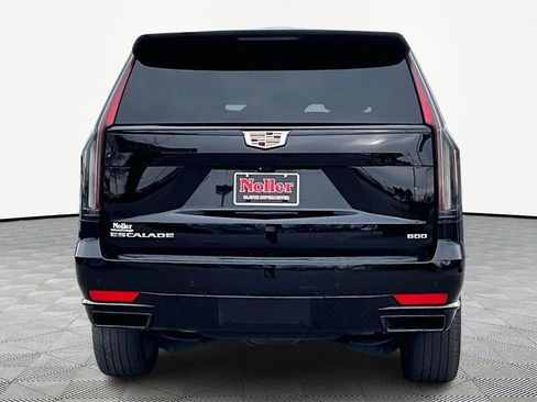 Used 2024 Cadillac Escalade Sport image 4