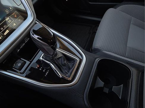 Certified 2025 Subaru Outback Premium image 21