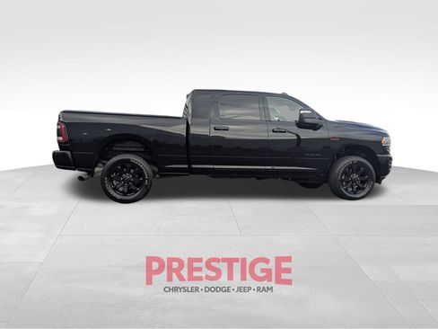Used 2023 RAM 3500 Laramie AWD/4WD image 7