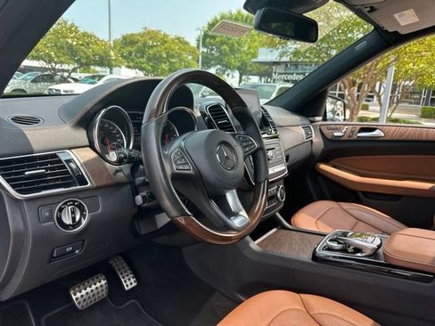 Certified 2018 Mercedes-Benz GLE 43 AMG 4MATIC image 24