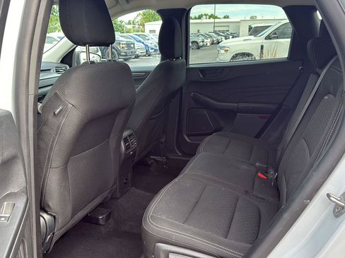 Used 2025 Ford Escape Active AWD/4WD image 10
