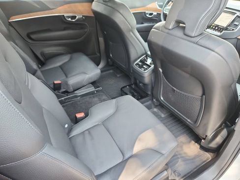 Used 2024 Volvo XC90 B6 Plus AWD/4WD image 18