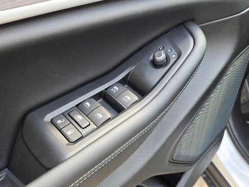 New 2025 Jeep Grand Cherokee Limited w/ Luxury Tech Group II image 23