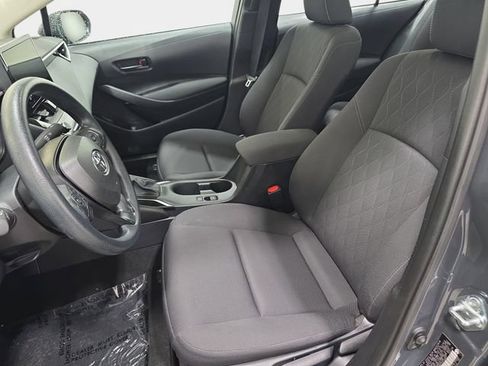 Used 2025 Toyota Corolla LE FWD image 13