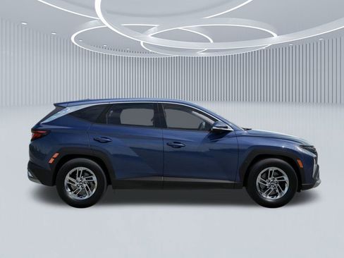 New 2026 Hyundai Tucson SE image 7