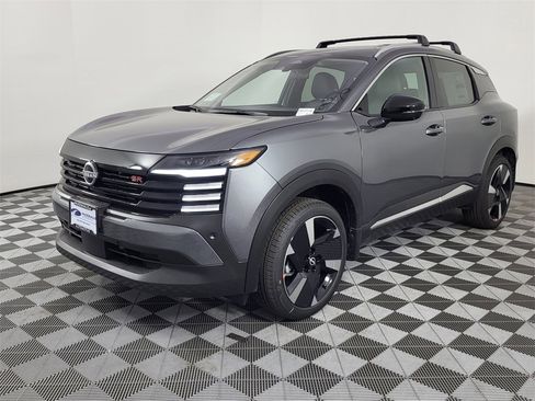 New 2026 Nissan Kicks SR w/ SR Premium Package image 1