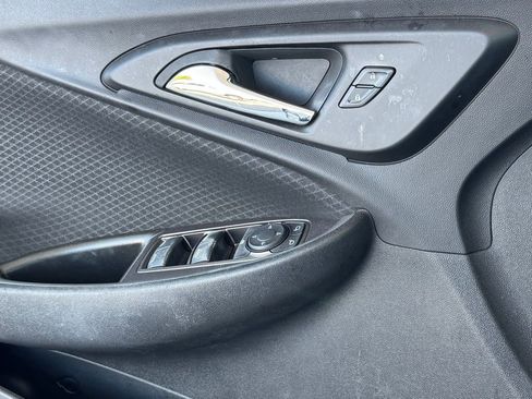 Used 2023 Chevrolet Malibu LS image 31