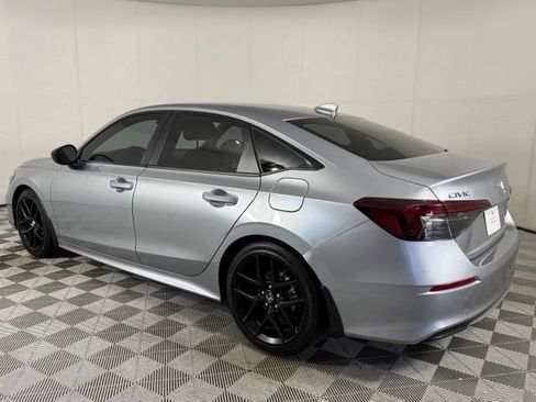 Used 2025 Honda Civic Sport image 5