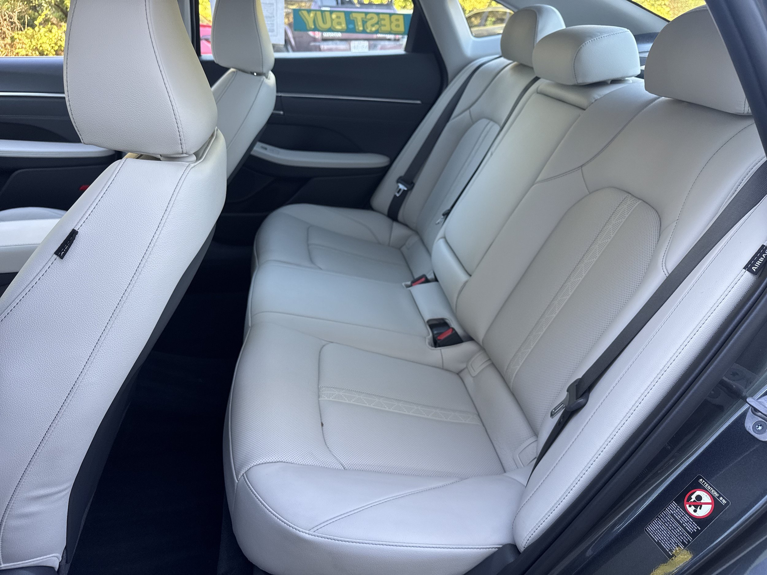 Used 2023 Hyundai Sonata Limited FWD image 11