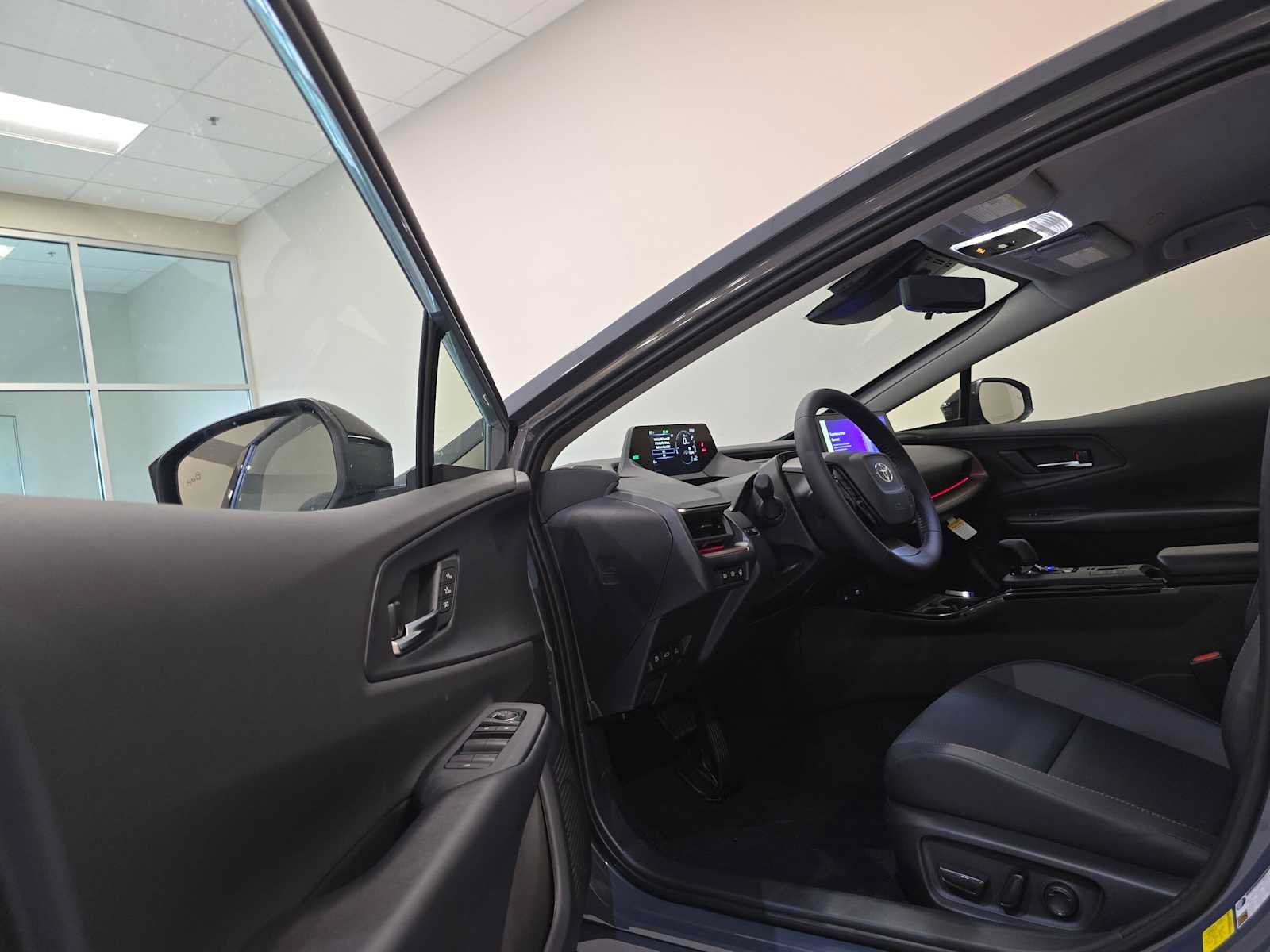 New 2027 Toyota Prius Plug-In Hybrid FWD image 21
