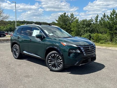 New 2026 Nissan Rogue Platinum AWD/4WD image 2