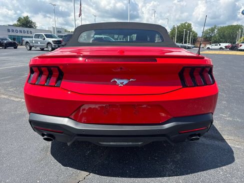 Used 2025 Ford Mustang Premium RWD image 9
