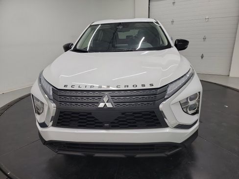 Used 2024 Mitsubishi Eclipse Cross LE AWD/4WD image 2