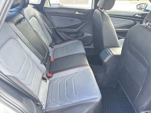 Certified 2025 Volkswagen Jetta GLI Autobahn image 33