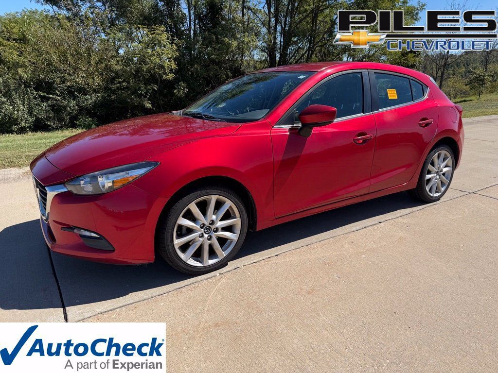 Used 2017 MAZDA MAZDA3 Touring FWD image 1