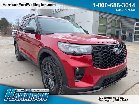 New 2026 Ford Explorer ST-Line w/ ST-Line Street Pack AWD/4WD image 1