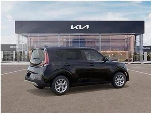New 2025 Kia Soul LX image 30