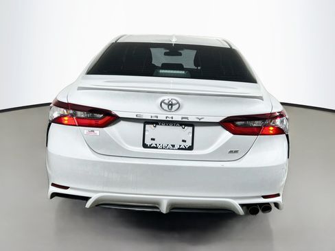 Used 2023 Toyota Camry SE FWD image 6