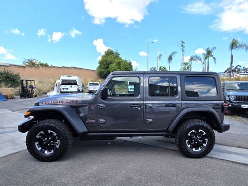 Certified 2026 Jeep Wrangler Unlimited Rubicon AWD/4WD image 2