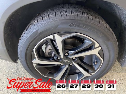 Used 2022 Chevrolet TrailBlazer RS w/ Convenience Package image 12